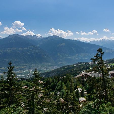 Hotel-Restaurant Le Mont Paisible, Crans-Montana Exterior photo